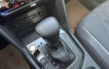 Volkswagen Tiguan II, 2021 год, 2 799 099 рублей, 12 фотография