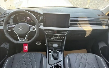 Volkswagen Tiguan II, 2021 год, 2 799 099 рублей, 13 фотография