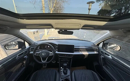 Volkswagen Tiguan II, 2021 год, 2 799 099 рублей, 14 фотография