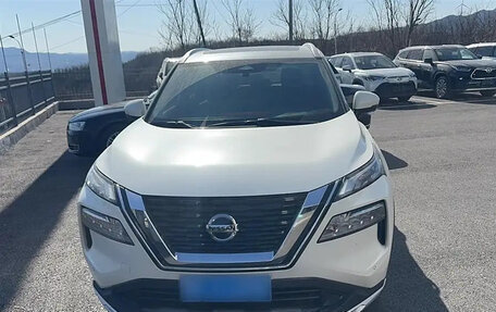 Nissan X-Trail, 2022 год, 1 800 000 рублей, 2 фотография
