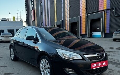 Opel Astra J, 2010 год, 660 000 рублей, 4 фотография