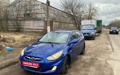 Hyundai Solaris II рестайлинг, 2012 год, 785 000 рублей, 8 фотография