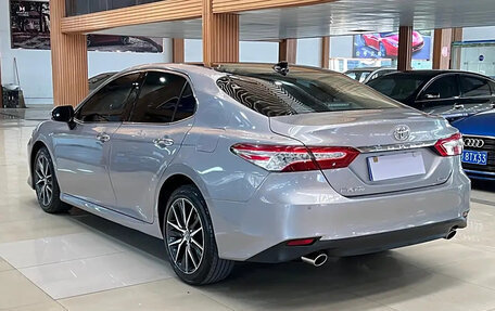 Toyota Camry, 2022 год, 2 550 000 рублей, 6 фотография