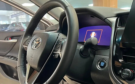 Toyota Camry, 2022 год, 2 550 000 рублей, 11 фотография