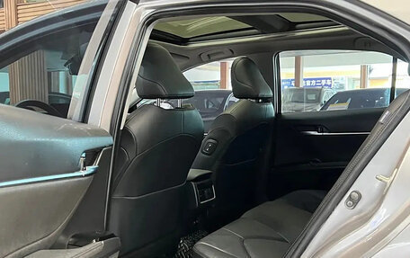 Toyota Camry, 2022 год, 2 550 000 рублей, 13 фотография