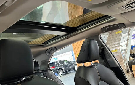 Toyota Camry, 2022 год, 2 550 000 рублей, 17 фотография