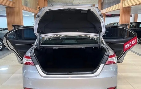 Toyota Camry, 2022 год, 2 550 000 рублей, 8 фотография