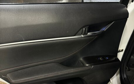 Toyota Camry, 2021 год, 3 100 000 рублей, 5 фотография