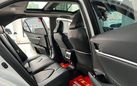 Toyota Camry, 2022 год, 2 850 000 рублей, 20 фотография