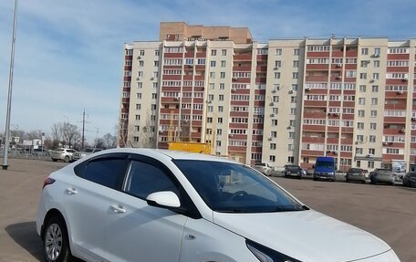 Hyundai Solaris II рестайлинг, 2017 год, 1 200 000 рублей, 9 фотография