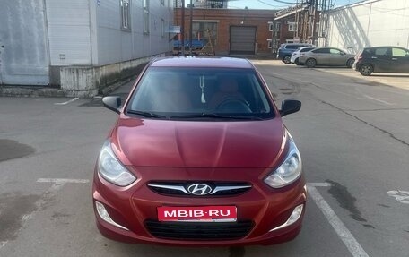 Hyundai Solaris II рестайлинг, 2011 год, 850 000 рублей, 1 фотография