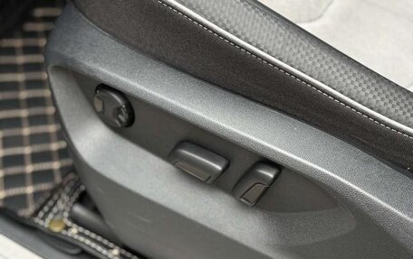 Volkswagen Tiguan II, 2021 год, 2 130 000 рублей, 9 фотография