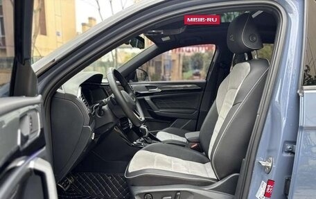 Volkswagen Tiguan II, 2021 год, 2 130 000 рублей, 7 фотография