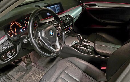 BMW 5 серия, 2019 год, 2 370 000 рублей, 6 фотография