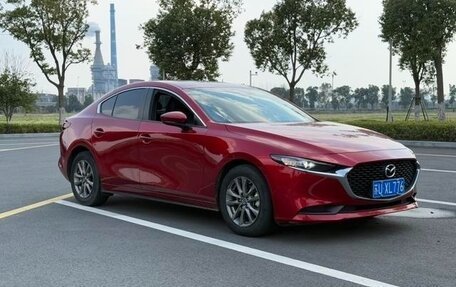 Mazda 3, 2021 год, 1 330 000 рублей, 3 фотография