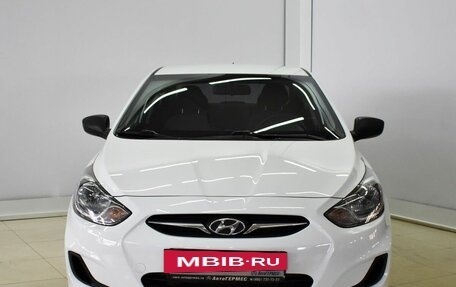 Hyundai Solaris II рестайлинг, 2011 год, 925 000 рублей, 2 фотография