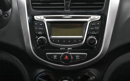 Hyundai Solaris II рестайлинг, 2012 год, 979 900 рублей, 15 фотография