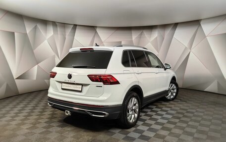 Volkswagen Tiguan II, 2021 год, 3 730 000 рублей, 2 фотография