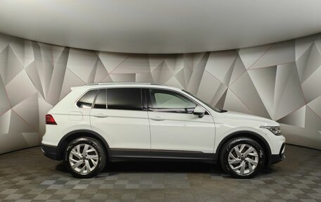 Volkswagen Tiguan II, 2021 год, 3 730 000 рублей, 6 фотография