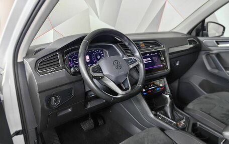 Volkswagen Tiguan II, 2021 год, 3 730 000 рублей, 14 фотография