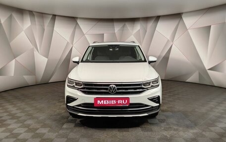 Volkswagen Tiguan II, 2021 год, 3 730 000 рублей, 7 фотография