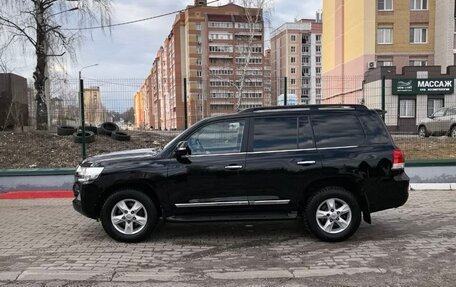 Toyota Land Cruiser 200, 2015 год, 4 949 000 рублей, 7 фотография