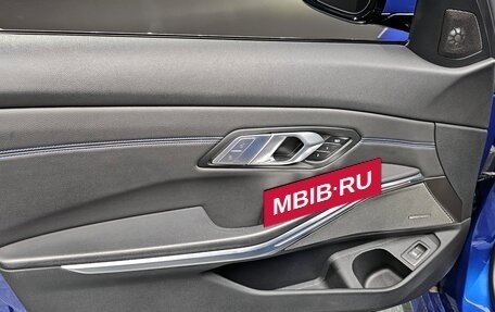 BMW 3 серия, 2021 год, 2 912 000 рублей, 12 фотография