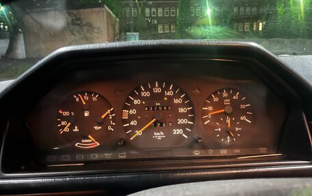 Mercedes-Benz W124, 1993 год, 700 000 рублей, 9 фотография