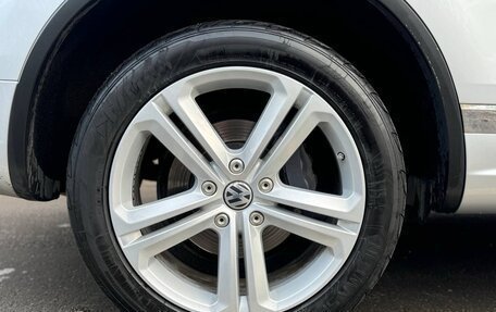 Volkswagen Touareg III, 2011 год, 2 730 000 рублей, 12 фотография