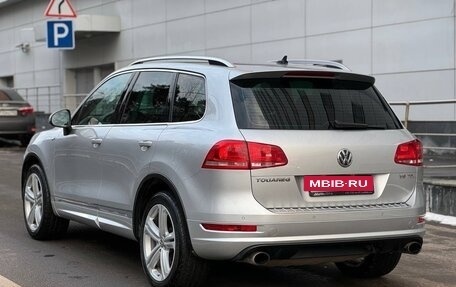 Volkswagen Touareg III, 2011 год, 2 730 000 рублей, 3 фотография