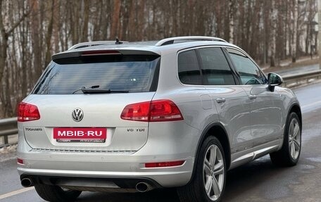 Volkswagen Touareg III, 2011 год, 2 730 000 рублей, 4 фотография