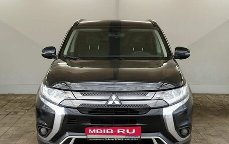 Mitsubishi Outlander III рестайлинг 3, 2022 год, 2 700 000 рублей, 2 фотография