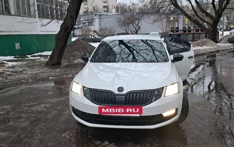 Skoda Octavia, 2019 год, 1 300 000 рублей, 14 фотография