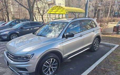 Volkswagen Tiguan II, 2019 год, 2 650 000 рублей, 3 фотография