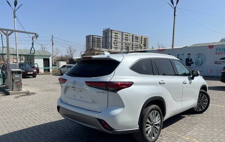 Toyota Highlander, 2025 год, 5 990 000 рублей, 5 фотография