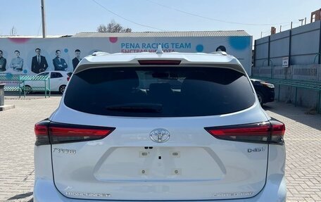 Toyota Highlander, 2025 год, 5 990 000 рублей, 7 фотография