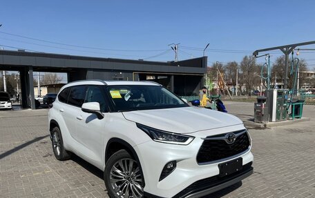 Toyota Highlander, 2025 год, 5 990 000 рублей, 3 фотография