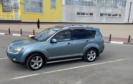 Mitsubishi Outlander III рестайлинг 3, 2008 год, 980 000 рублей, 2 фотография