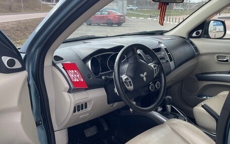 Mitsubishi Outlander III рестайлинг 3, 2008 год, 980 000 рублей, 8 фотография