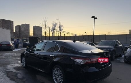 Toyota Camry, 2019 год, 2 599 000 рублей, 4 фотография