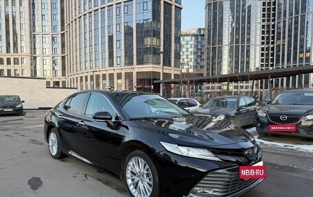 Toyota Camry, 2019 год, 2 599 000 рублей, 3 фотография