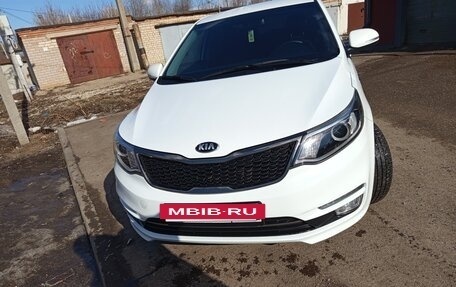 KIA Rio III рестайлинг, 2016 год, 1 350 000 рублей, 6 фотография