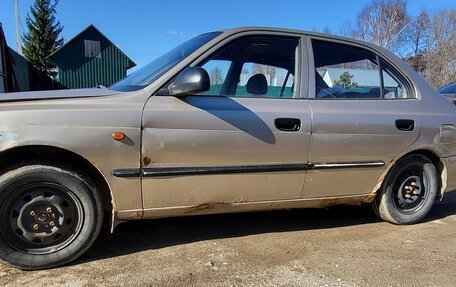 Hyundai Accent II, 2004 год, 8 фотография