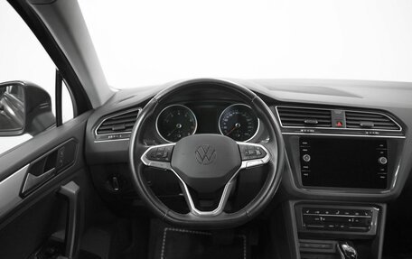 Volkswagen Tiguan II, 2021 год, 3 299 000 рублей, 6 фотография