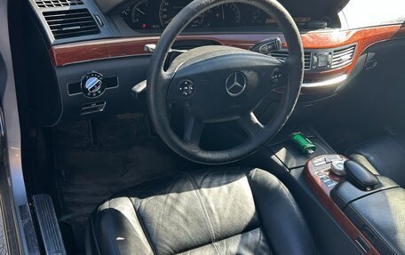 Mercedes-Benz S-Класс, 2005 год, 900 000 рублей, 10 фотография