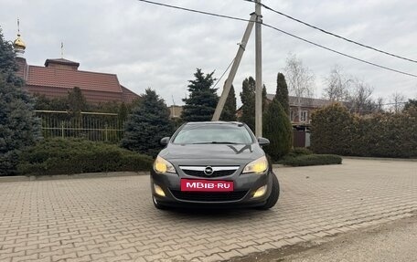 Opel Astra J, 2011 год, 679 999 рублей, 4 фотография