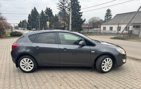 Opel Astra J, 2011 год, 679 999 рублей, 6 фотография