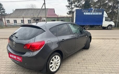 Opel Astra J, 2011 год, 679 999 рублей, 7 фотография