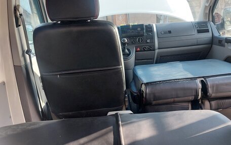 Volkswagen Transporter T5 рестайлинг, 2006 год, 1 460 000 рублей, 9 фотография