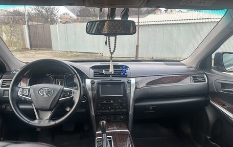 Toyota Camry, 2016 год, 2 200 000 рублей, 4 фотография